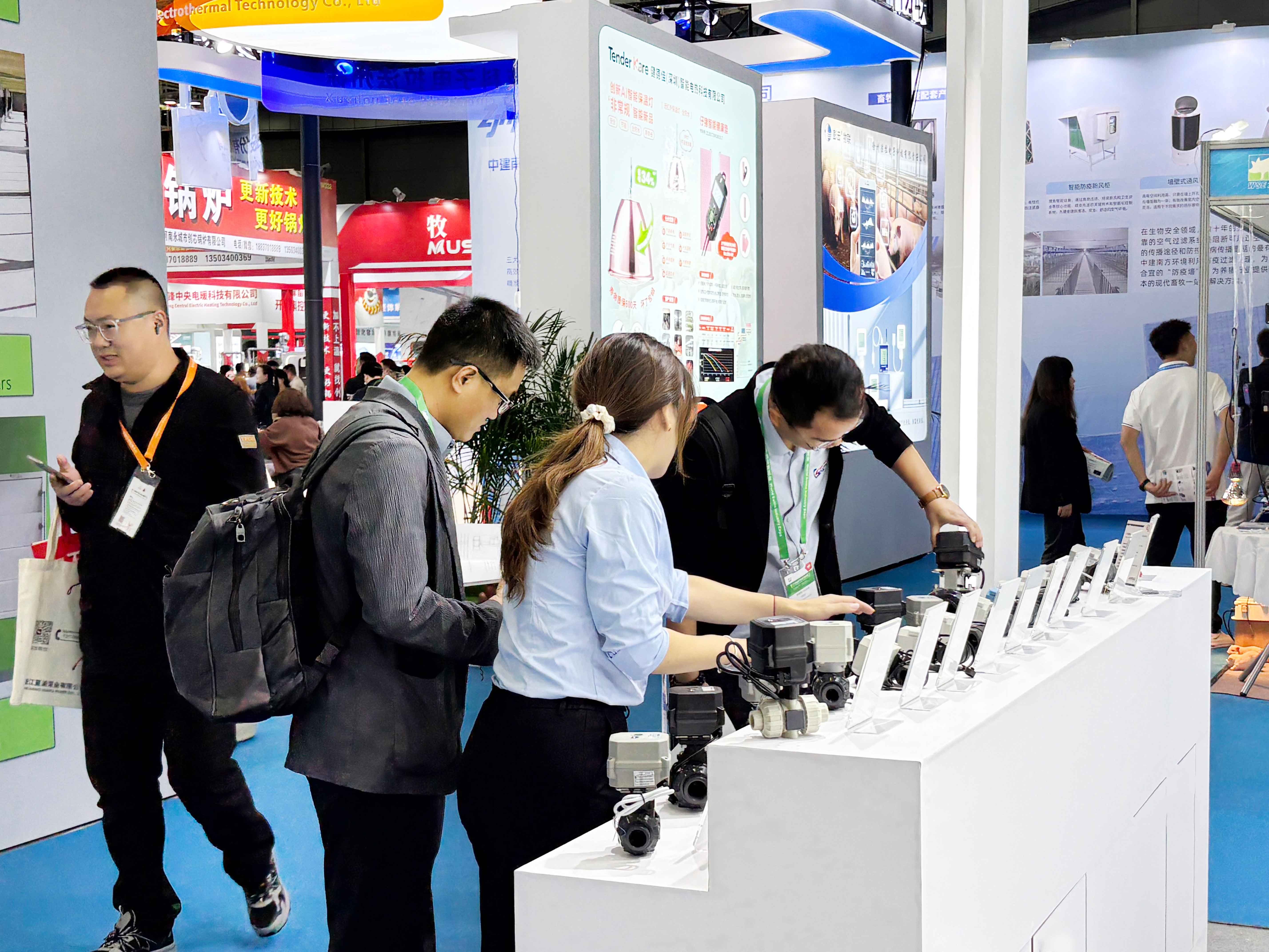 1760771762141599.jpg 4.jpg